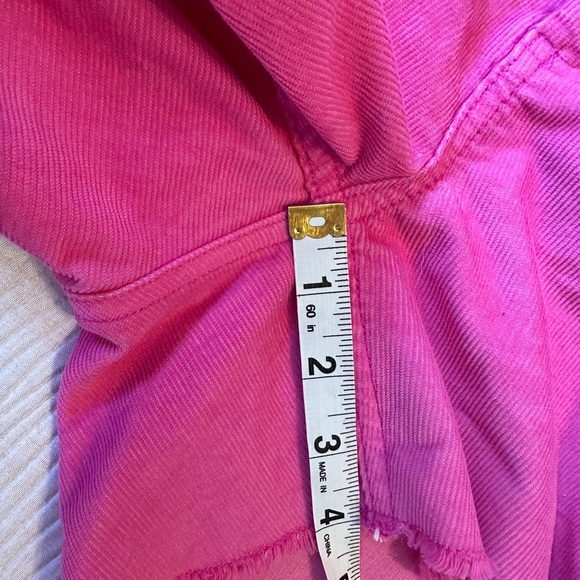 Carve design women short. - Picture 5 of 16